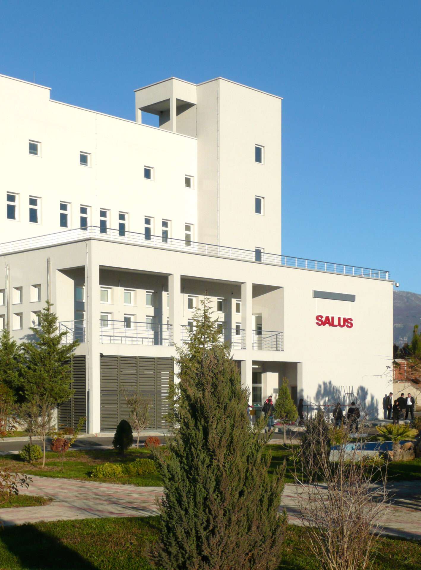 01-TIRANA.jpg